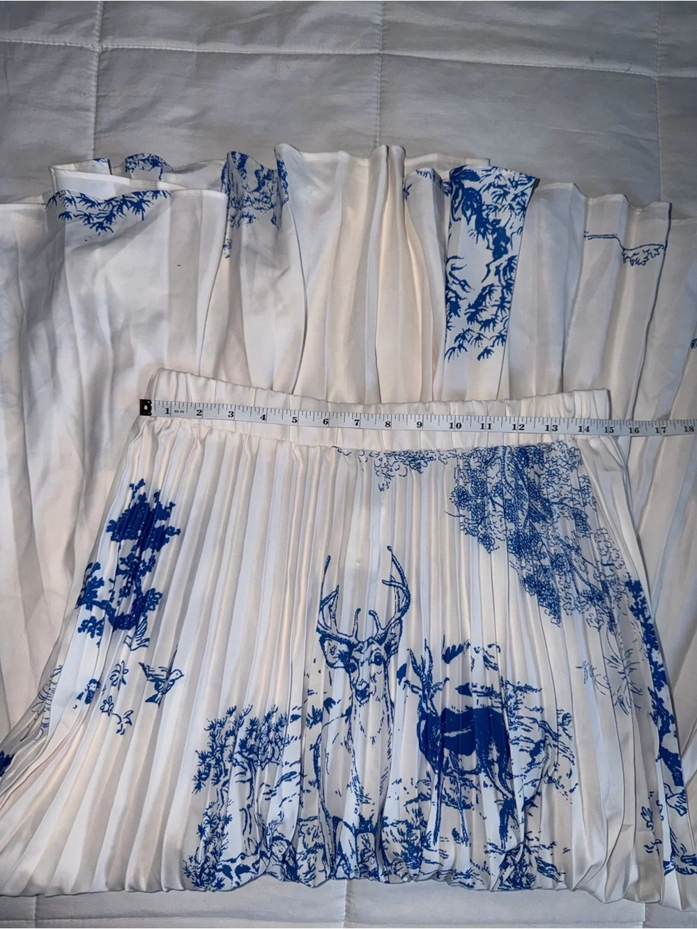 Blue & White Deer Printed Pleated Skirt and Long Sleeve Top Set - XL